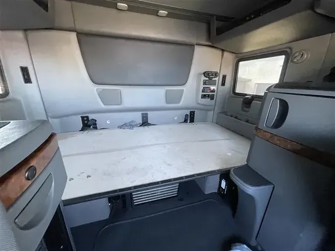 2022 INTERNATIONAL LT625