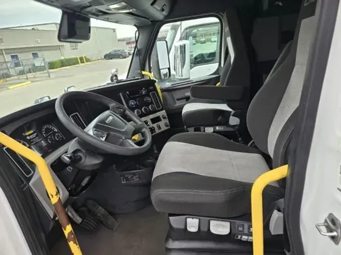 2021 Freightliner Cascadia