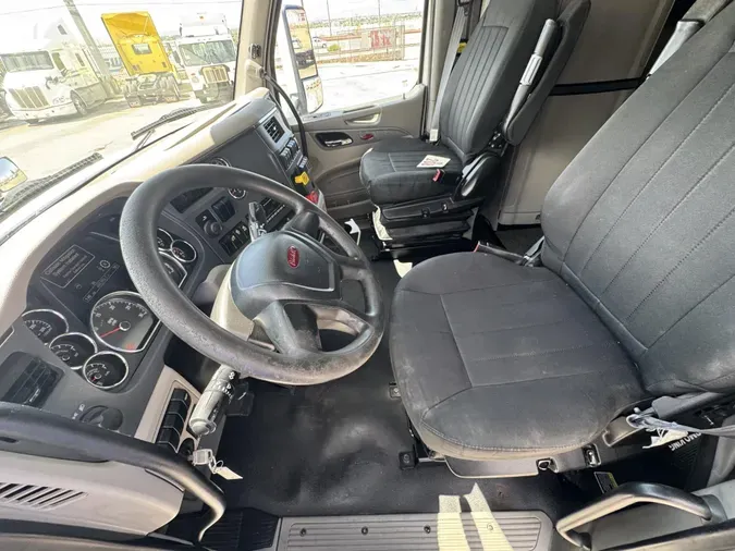 2022 Peterbilt 579