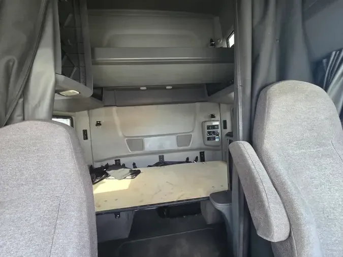2020 NAVISTAR INTERNATIONAL LT625 SLPR CAB