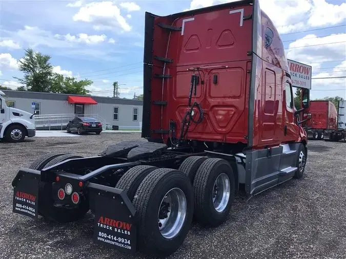 2020 FREIGHTLINER CASCADIA