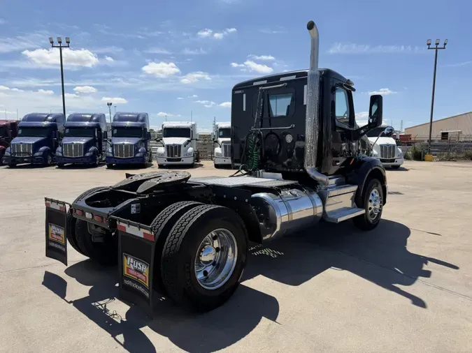 2021 Peterbilt 579