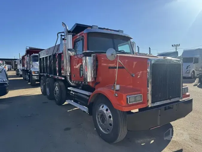 2005 WESTERN STAR 4900