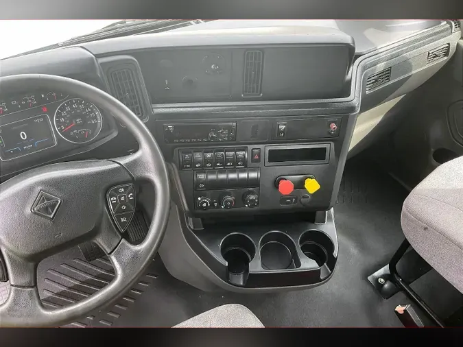 2021 INT LT625 6x4fcdb3af225508f78baf1ad402b7dc427