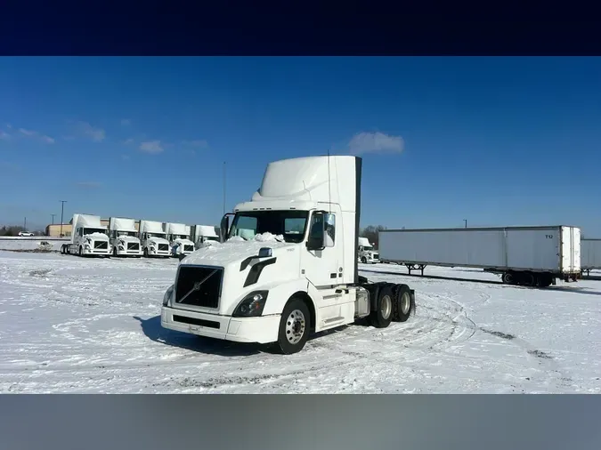 2018 Volvo VNL300