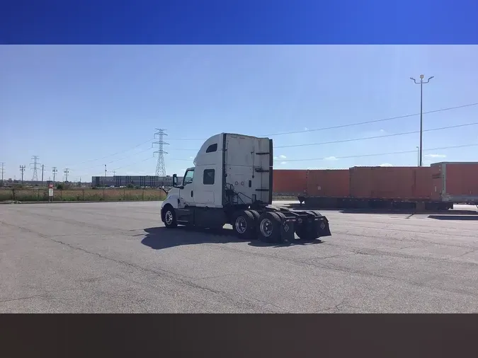 2022 International LT625