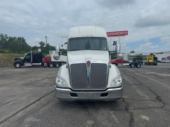 2022 Kenworth T680