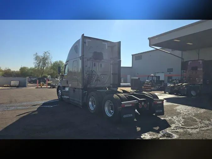 2023 Freightliner Cascadia 126