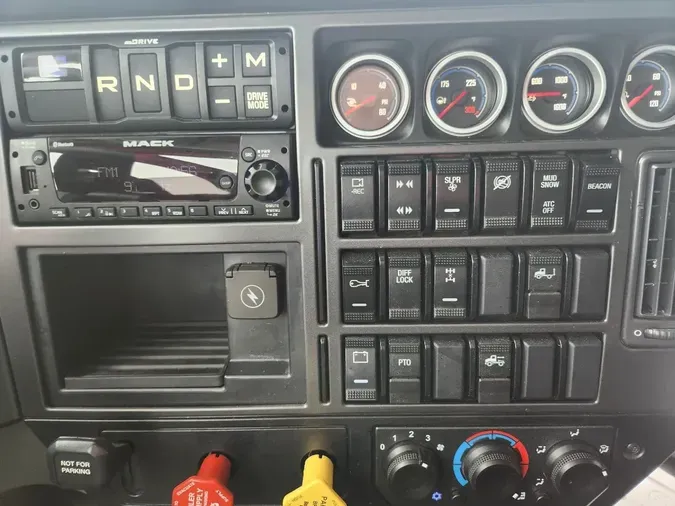 2025 MACK ANTHEMfce35e5cb214ed62e74b0f607bbc723f