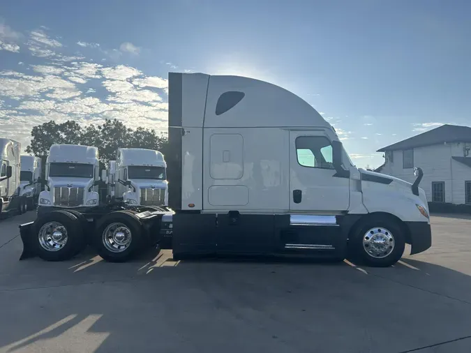 2021 Freightliner Cascadia