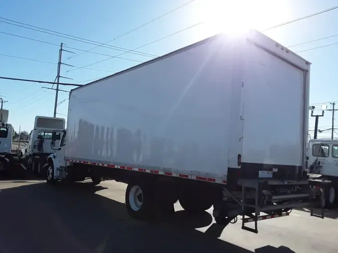 2018 FREIGHTLINER/MERCEDES M2 106