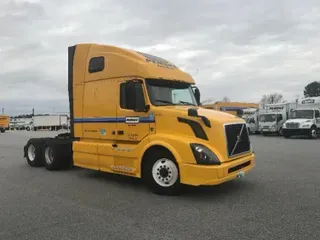 2017 VOLVO VNL64670
