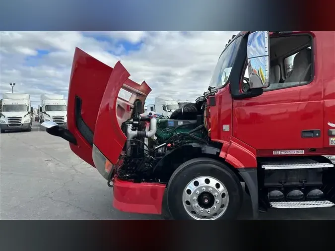 2015 VOLVO VNL300fcedf0d1dc7fceda6398f19d164f42d1