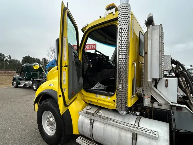 2018 Kenworth T880