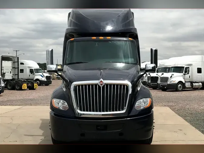 2022 INT LT625 6x4