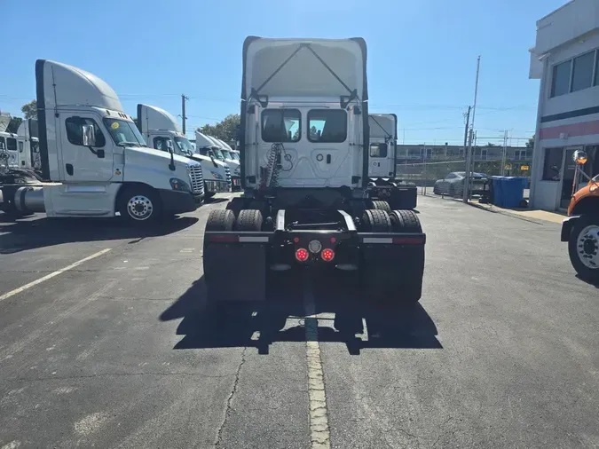 2019 FREIGHTLINER/MERCEDES NEW CASCADIA PX12664