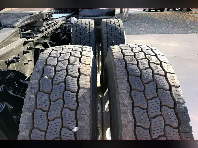 2021 INT LT625 6x4
