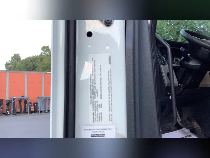2020 Freightliner Cascadia 126