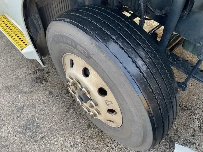 2023 Volvo VNR64T400fcf996e4af38f9271bf3071f5a817568