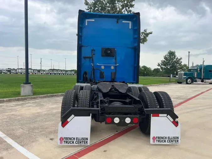 2022 Kenworth T680