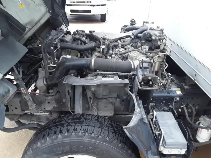 2019 ISUZU NPR HD