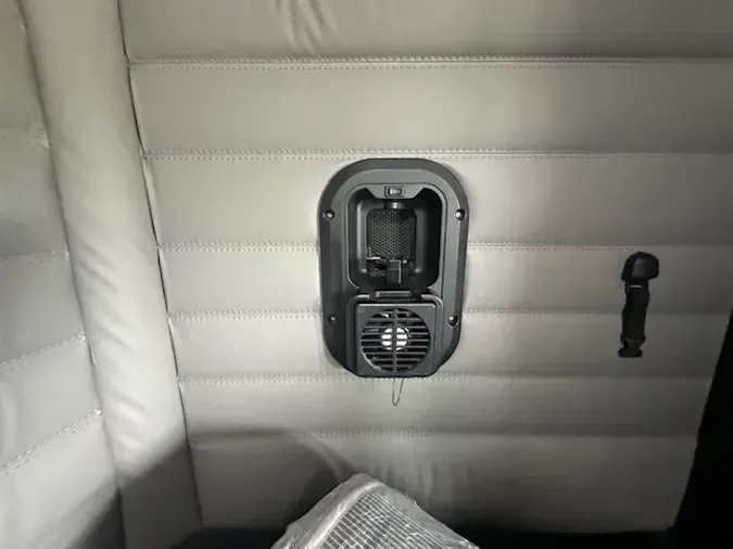 2021 FREIGHTLINER CASCADIA 126