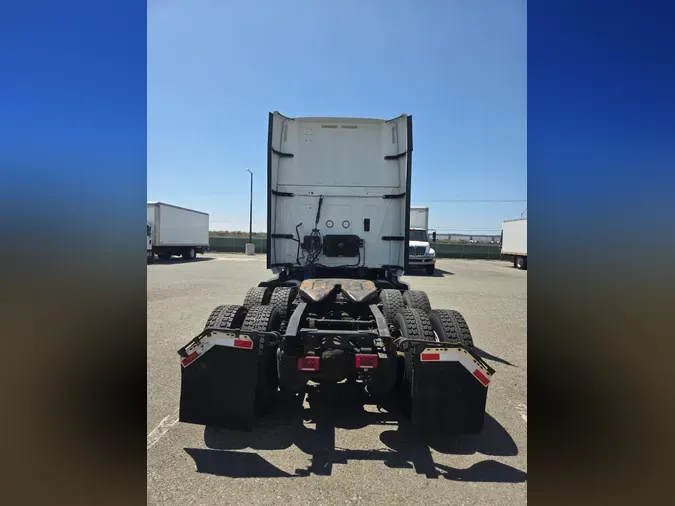 2019 NAVISTAR INTERNATIONAL LT625 SLPR CAB