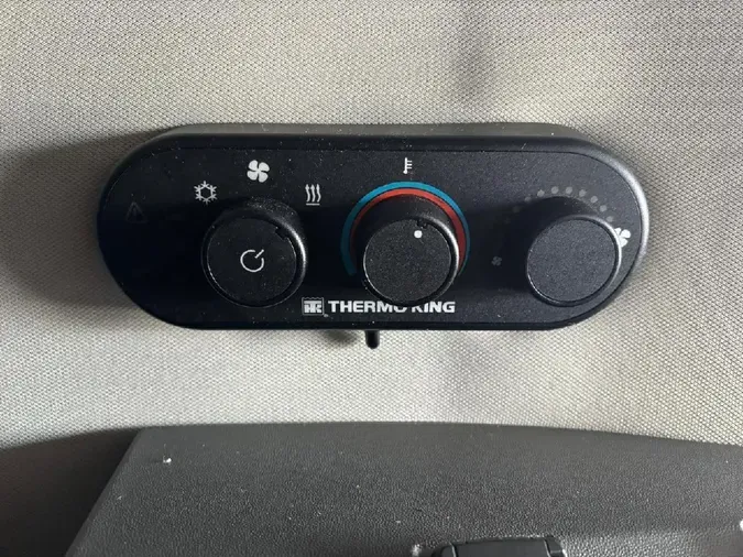 2019 VOLVO VNL64T760