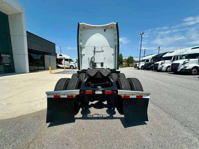 2022 Peterbilt 579
