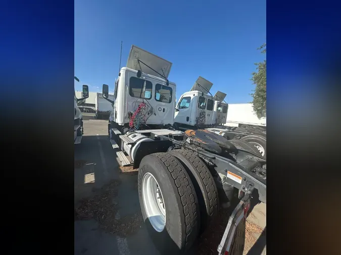 2020 FREIGHTLINER NEW CASCADIA 116