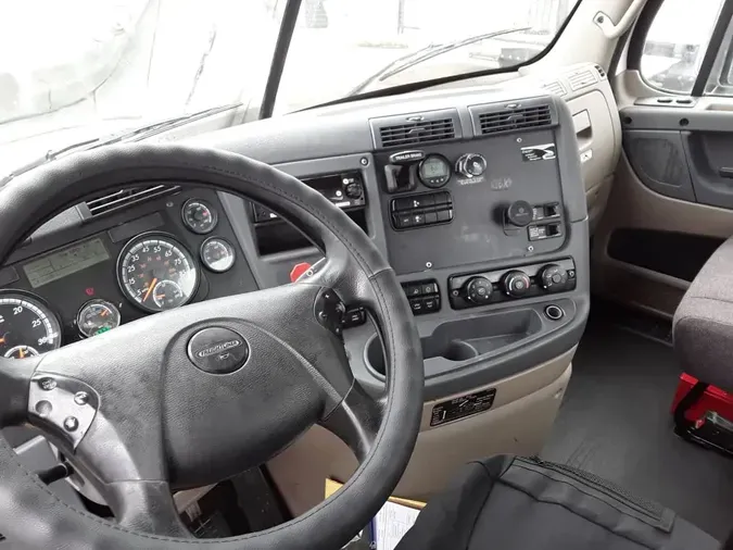 2020 FREIGHTLINER CASCADIA 125