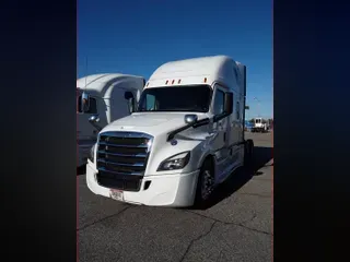 2019 FREIGHTLINER CA126