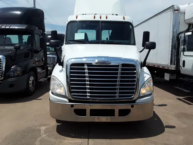 2019 FREIGHTLINER CASCADIA 125