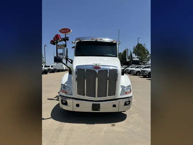 2021 Peterbilt 579fd15543e44a91b13fe273708207c8ac5