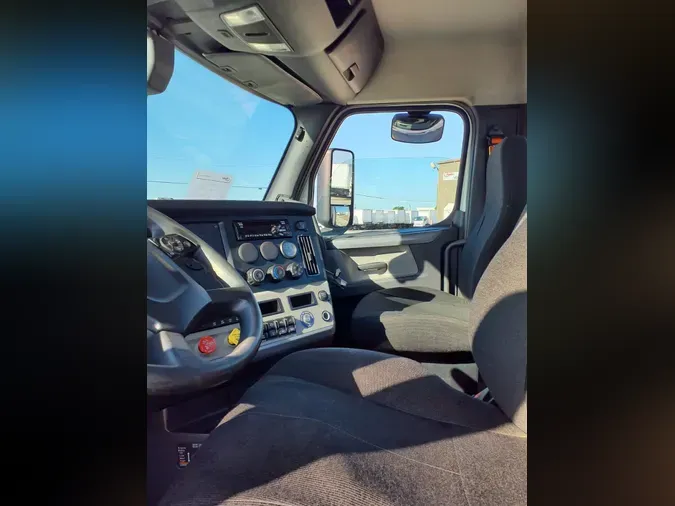 2019 FREIGHTLINER/MERCEDES NEW CASCADIA 116