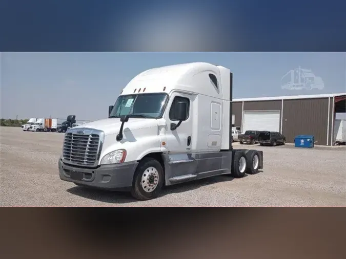 2018 FREIGHTLINER CASCADIA 125fd1852d75a382c5f745a4942a05637ae