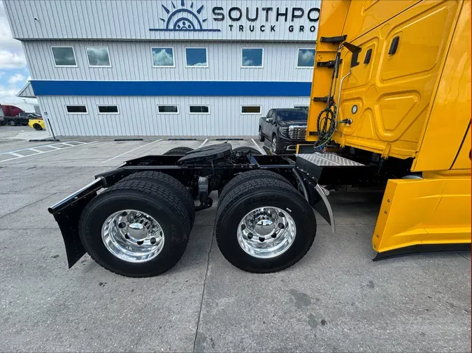 2022 Freightliner Cascadia 126fd1f044c4947f327d3a73c67ba7dd23a