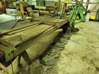 2008 John Deere 275