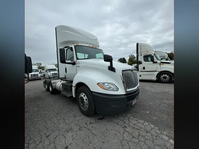 2019 NAVISTAR INTERNATIONAL LT625 DAYCAB T/A