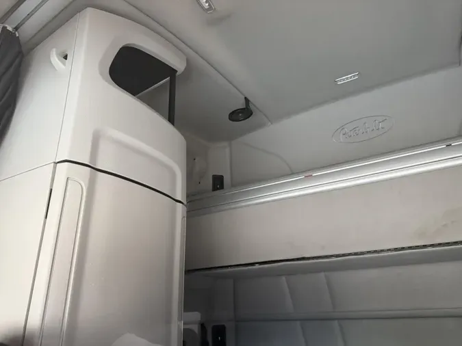 2022 Peterbilt 579