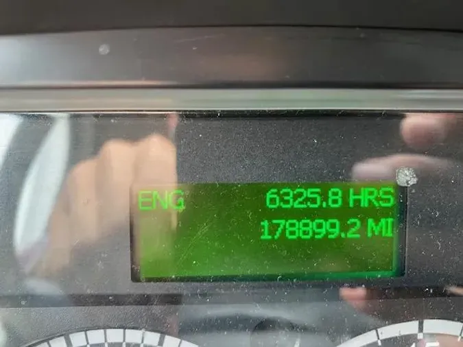 2023 Freightliner Business Class M2 106