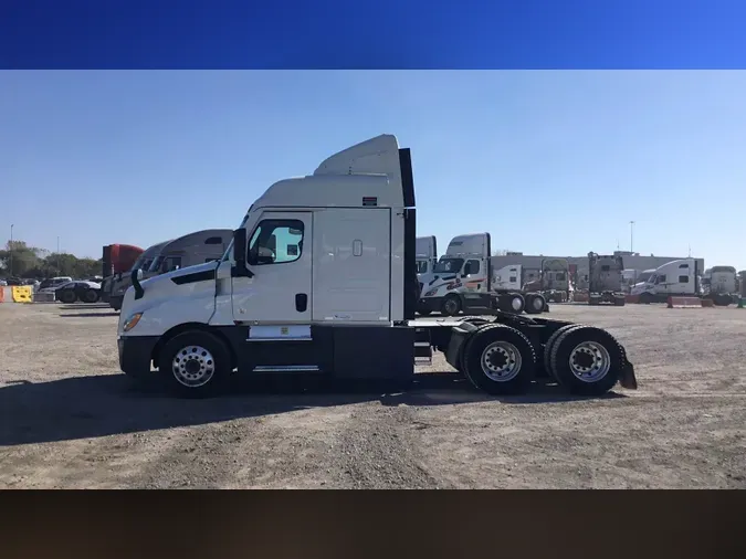 2021 Freightliner Cascadia 126fd22b20a4bea9046a29f21d8905e4e7c