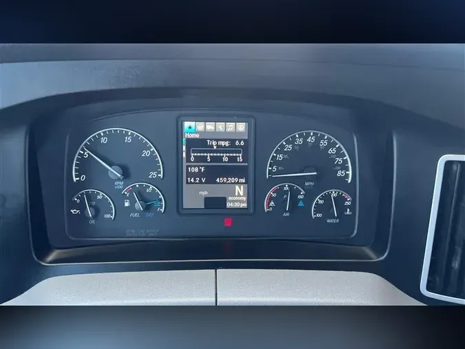 2019 FREIGHTLINER CA126