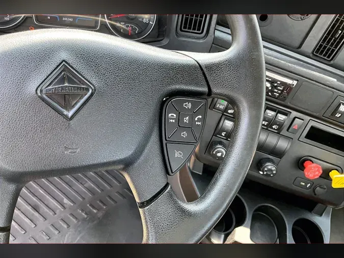 2021 INT LT625 6x4