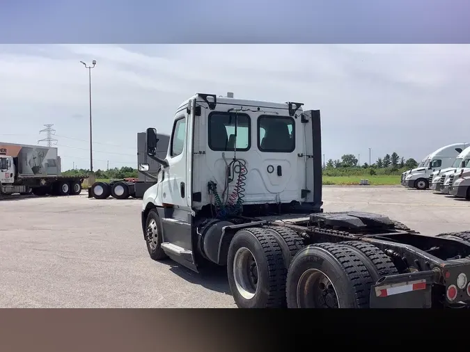 2020 Freightliner Cascadia 126fd2dff7c862ab1a214e7edb3d98c9a1c