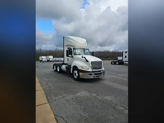 2018 NAVISTAR INTERNATIONAL LT625 DAYCAB T/A