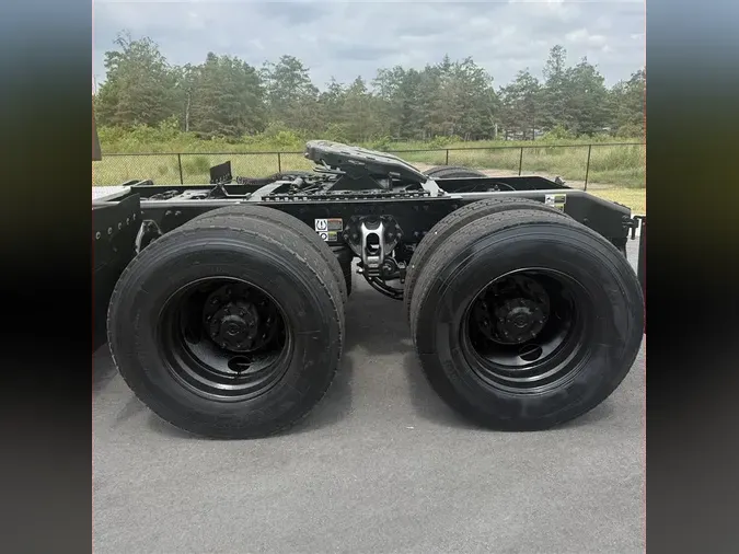 2023 PETERBILT 579