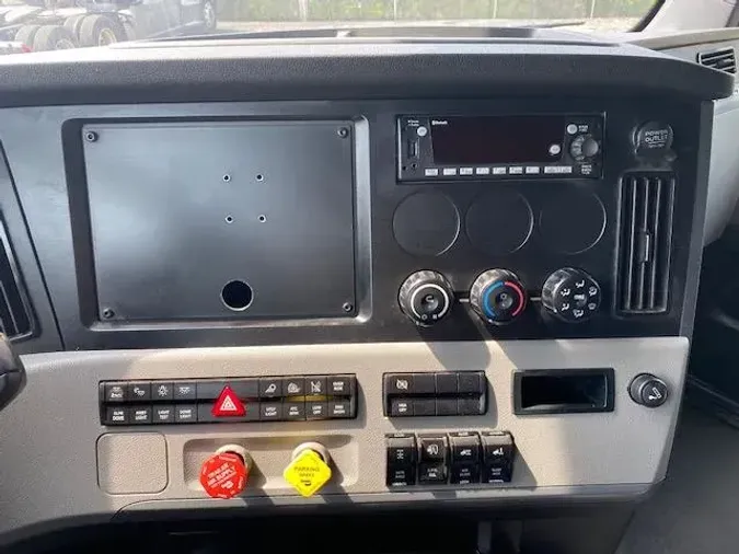 2022 Freightliner Cascadia