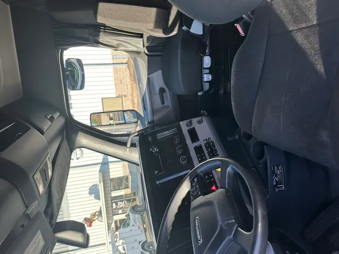 2019 Freightliner Cascadia 126