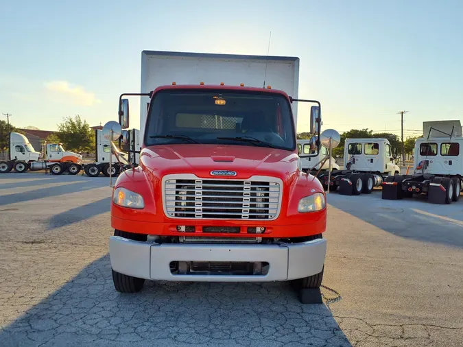 2016 FREIGHTLINER/MERCEDES M2 106